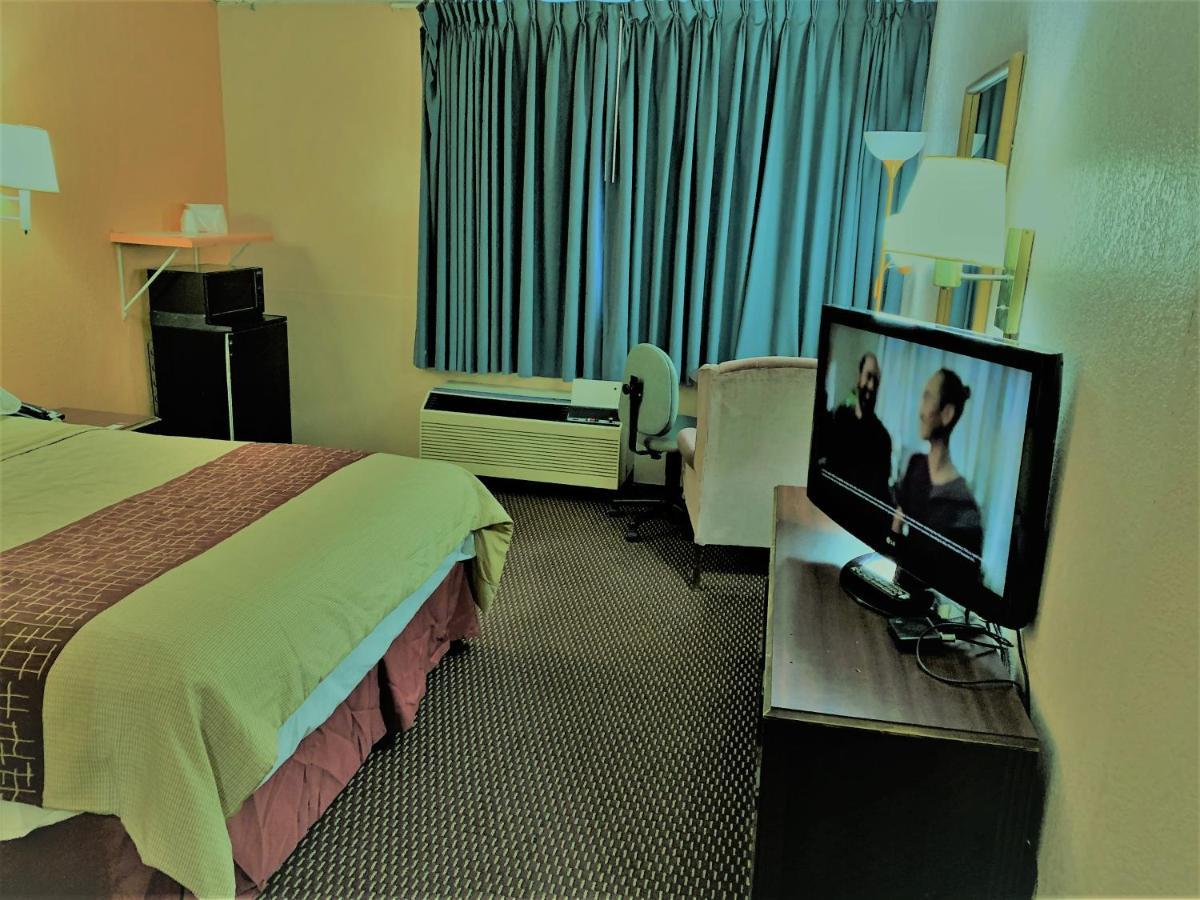 Red Carpet Inn & Suites Lima -Listing Partner Eksteriør billede