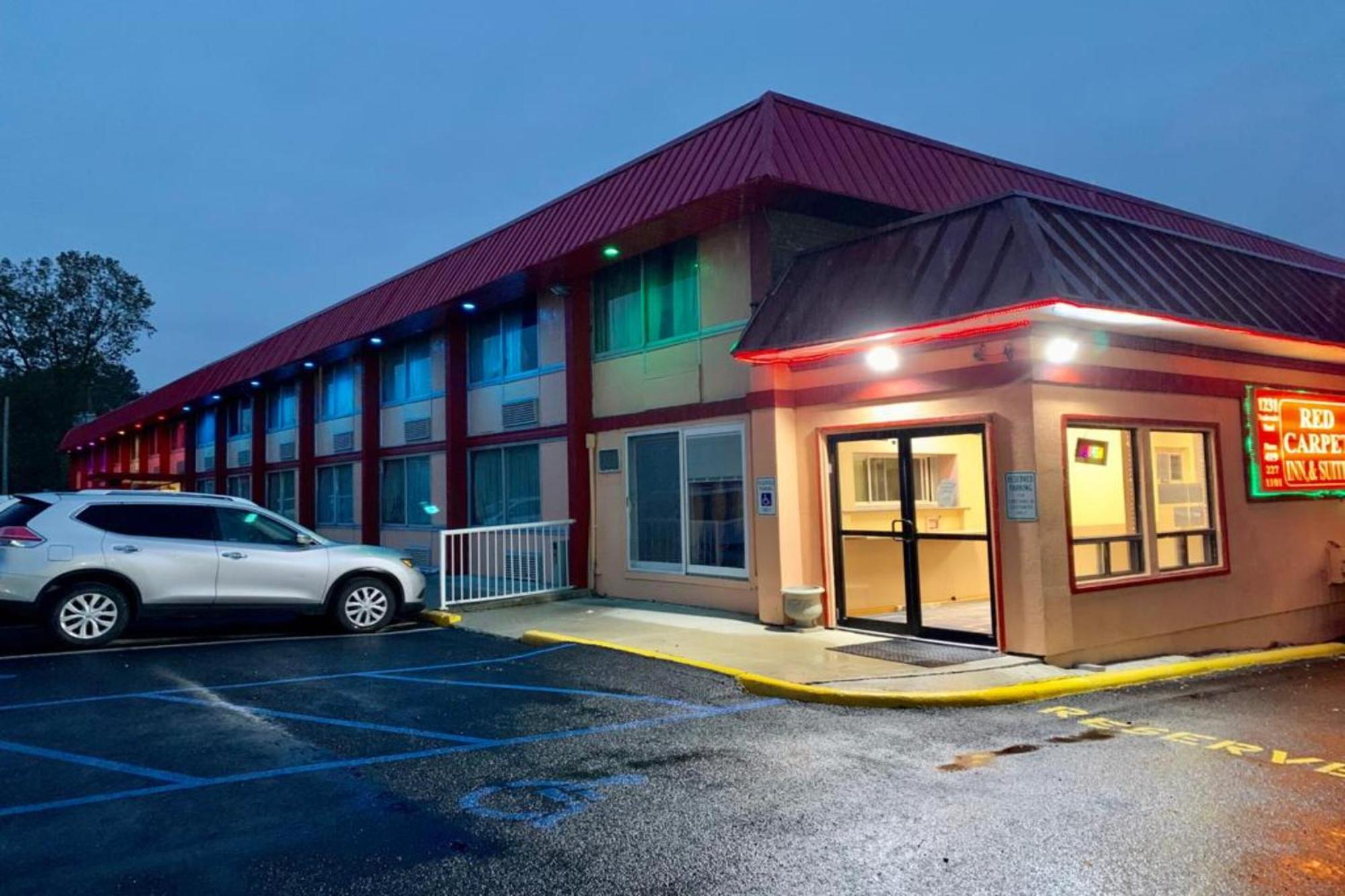 Red Carpet Inn & Suites Lima -Listing Partner Eksteriør billede