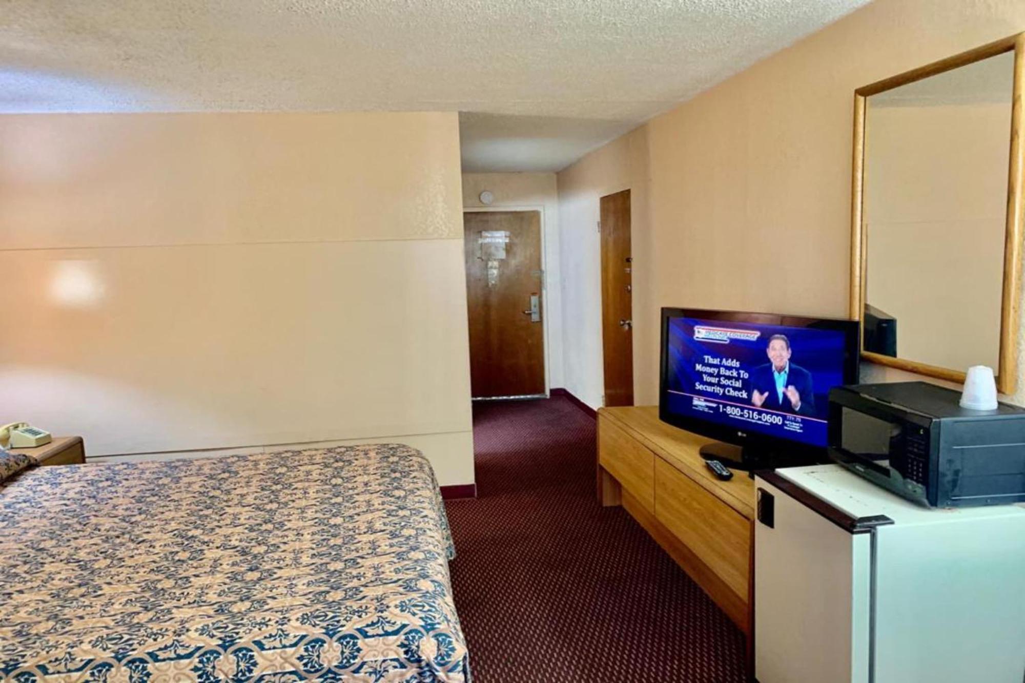 Red Carpet Inn & Suites Lima -Listing Partner Eksteriør billede