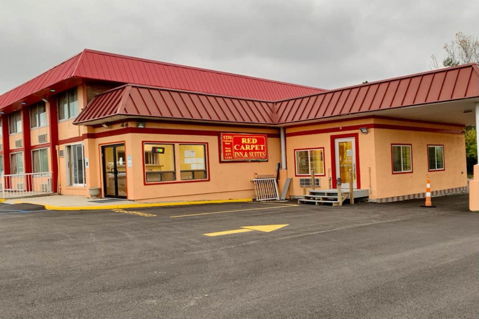Red Carpet Inn & Suites Lima -Listing Partner Eksteriør billede