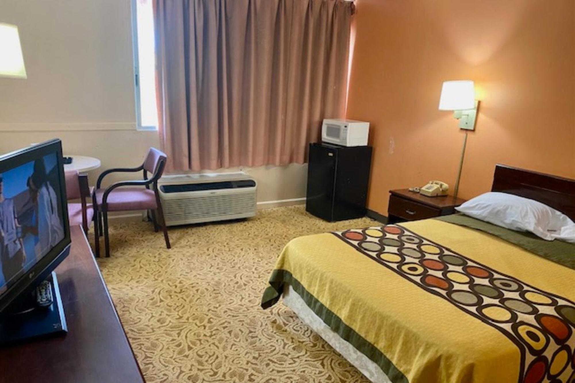 Red Carpet Inn & Suites Lima -Listing Partner Eksteriør billede