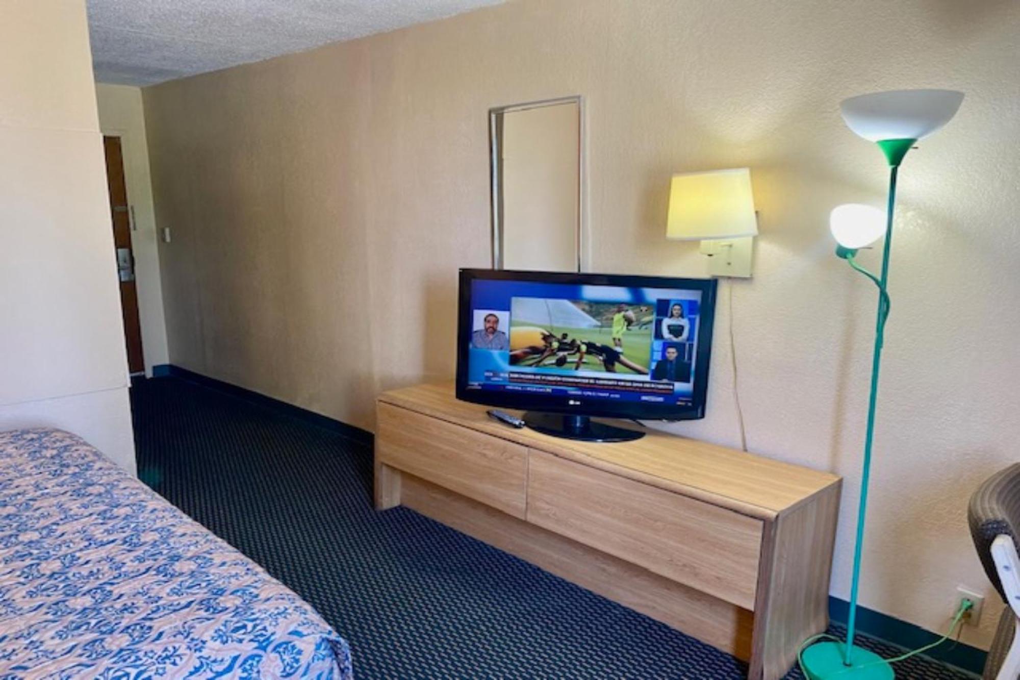 Red Carpet Inn & Suites Lima -Listing Partner Eksteriør billede